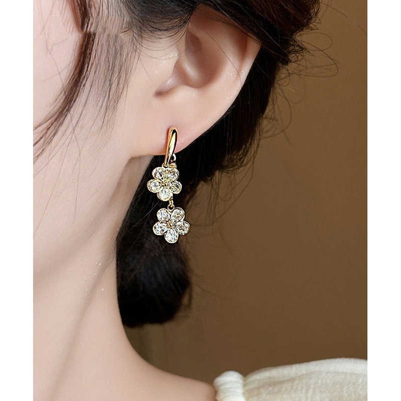 Women Gold Copper Alloy Floral Drop Earrings RB009