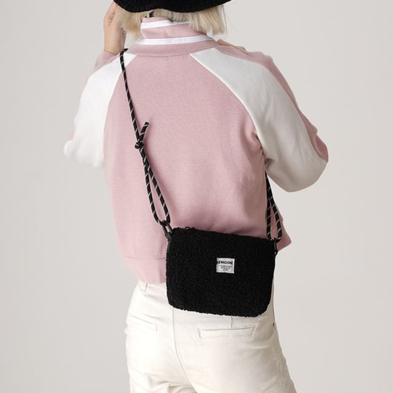 Bag Applique Fleece Crossbody|Leopard – Brown|Leopard – White|Plain – Black|Plain – Rose Pink|Plain – White|Plain – Yellow|One Size