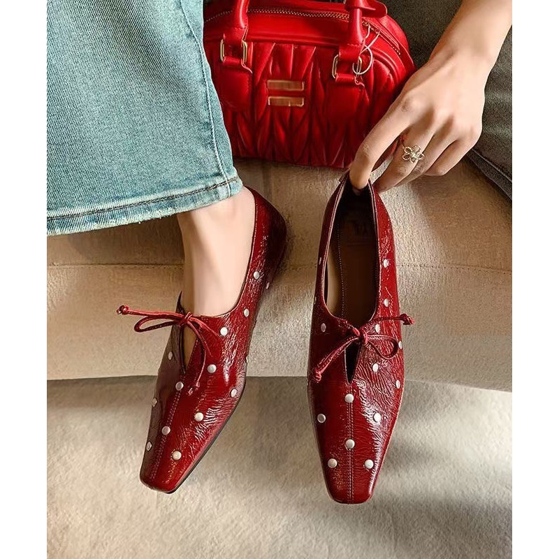 Stylish Red Cowhide Leather Flat Feet Shoes Bow Rivet YC034