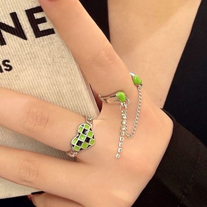 Chained Ring Open Checker Heart Double