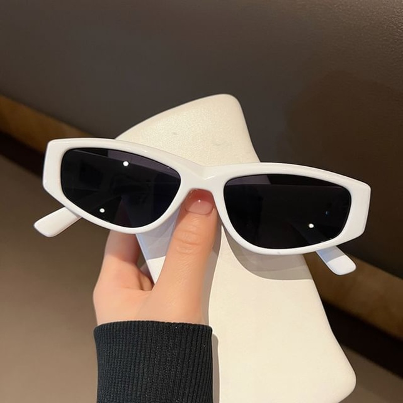 Sunglasses Oval|Frame – Black & Lens – Black|Frame – Gray & Lens – Pink|Frame – Leopard & Lens – Black|Frame – White & Lens – Black|One Size