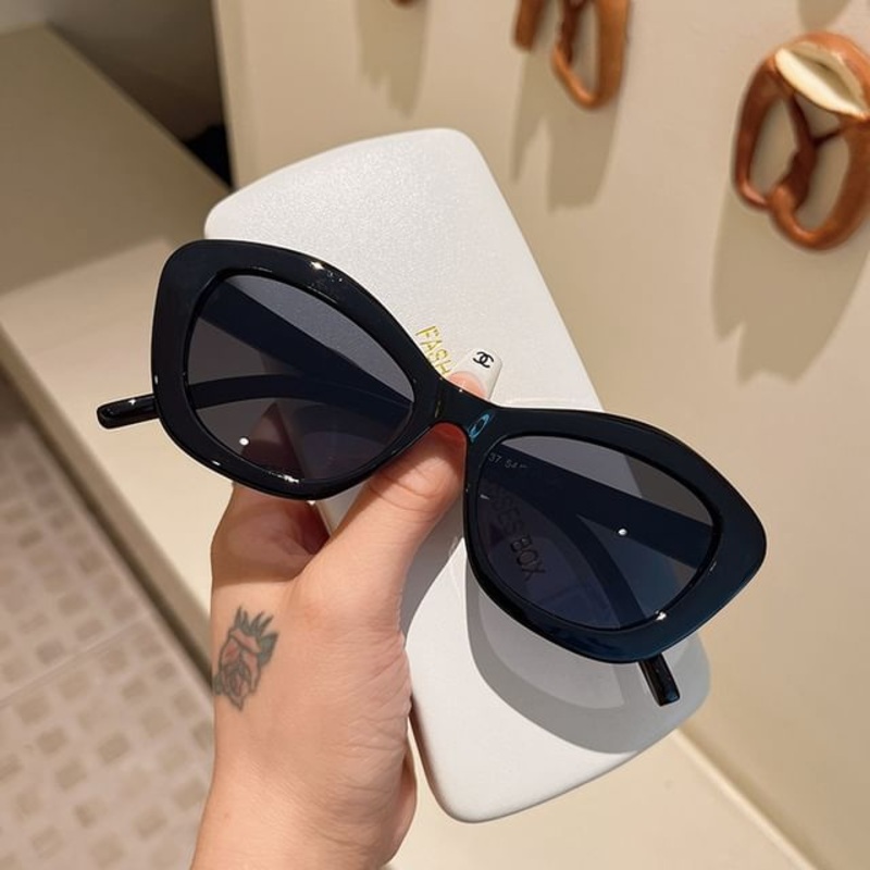 Eye Sunglasses Cat|Amber|Brown|Gray Lens – White|One Size