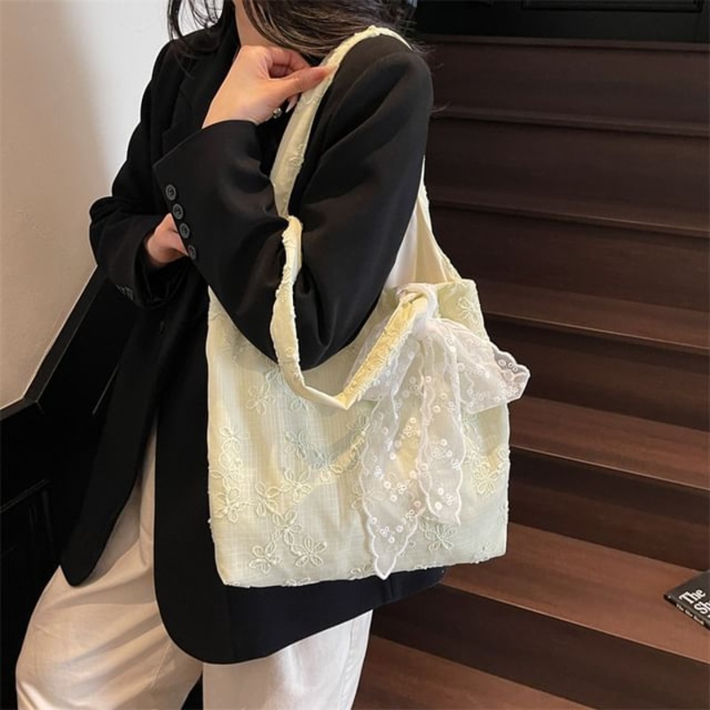 Bag Embroidered Floral Tote|Green|Off-White|One Size