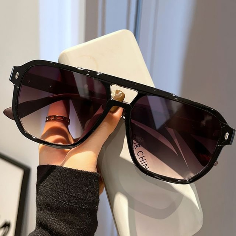 Frame Sunglasses Oversized|Black Temple – Black|Transparent Grayish Blue|Wooden Pattern Temple – Black|One Size