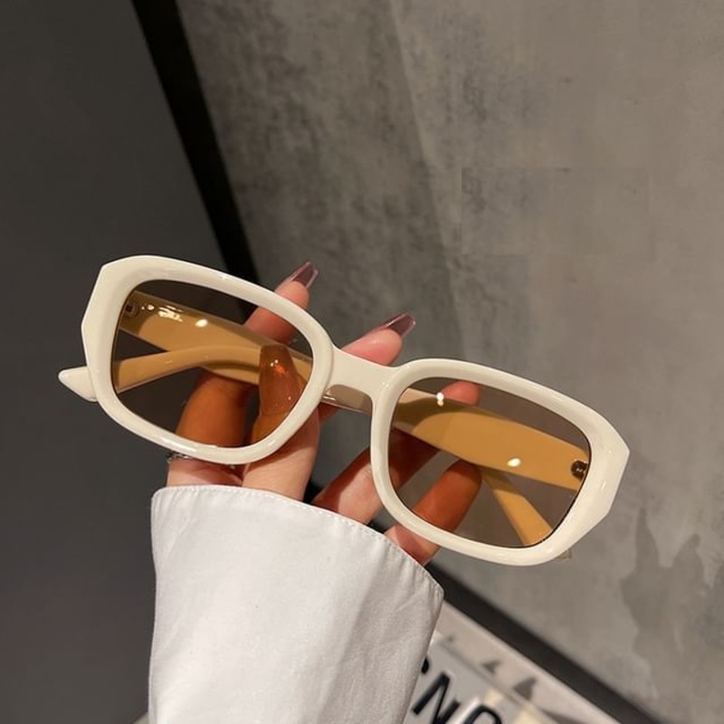 Sunglasses Vintage Square|Black Frame – Lens – Black|Off-White Frame – Lens – Transparent Brown|Pink Frame – Lens – Transparent Green|One Size