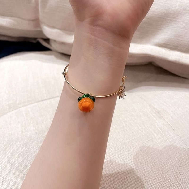(Various Bangle Fruit Alloy Pendant Designs)