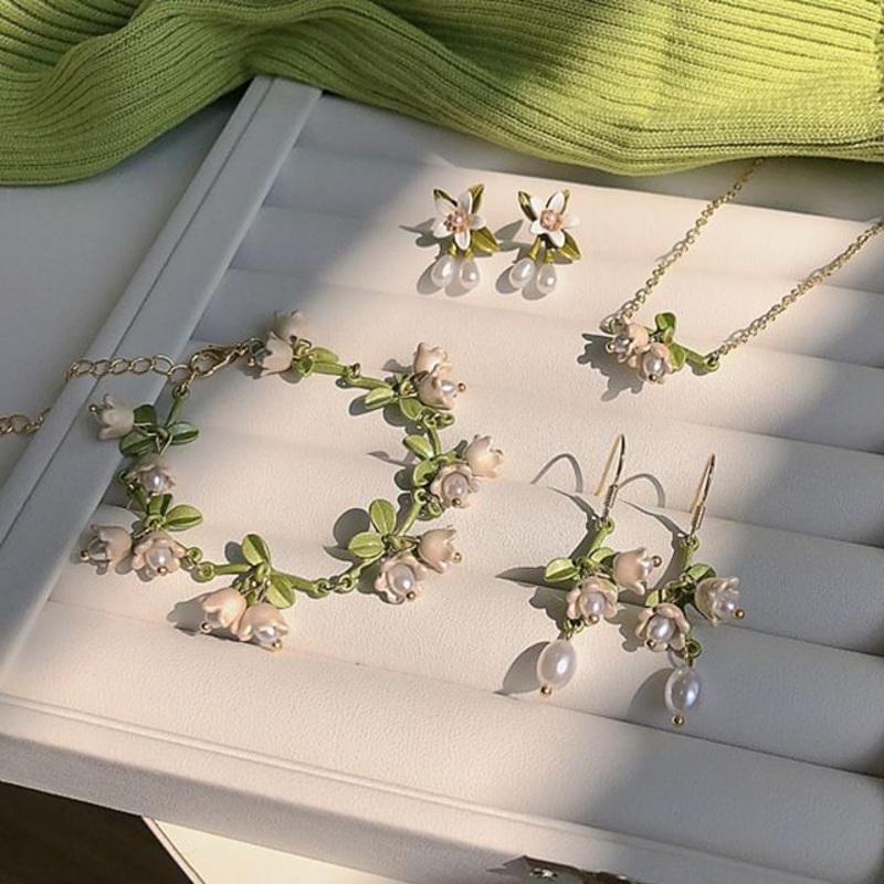 Faux Earring Necklace / Bracelet Hook Flower Pearl Stud