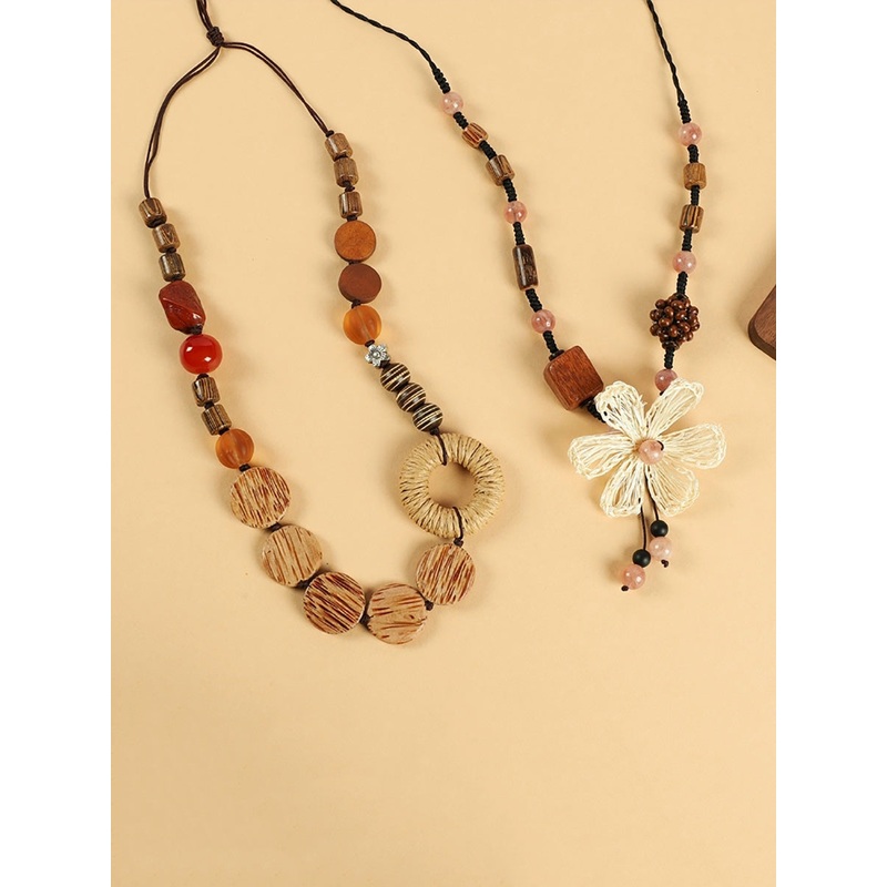 Wooden Straw Bead Necklace Women Flower Artsy