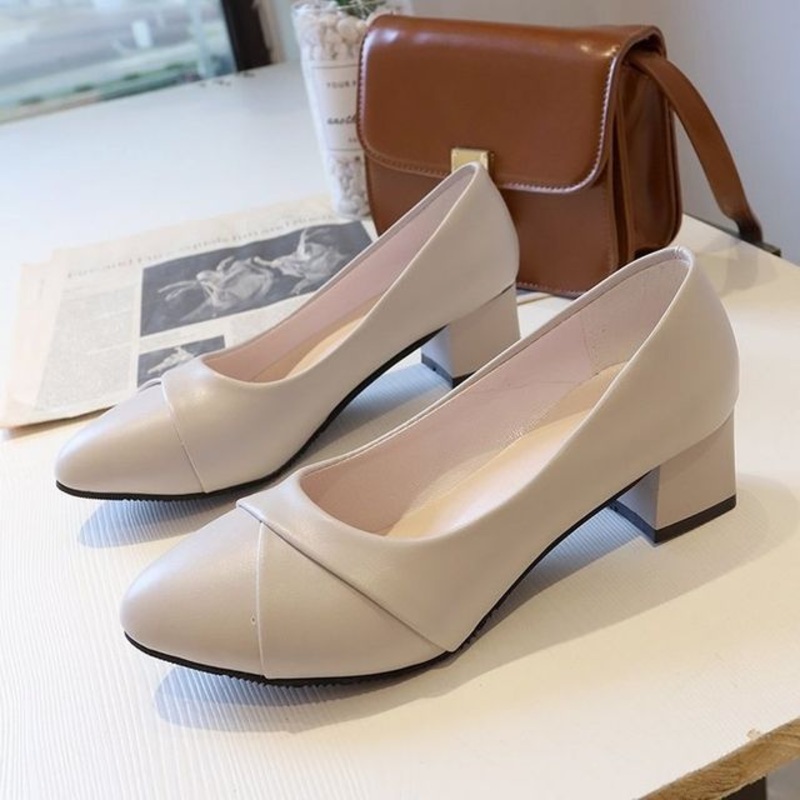 Chunky Faux Leather Heel Pumps