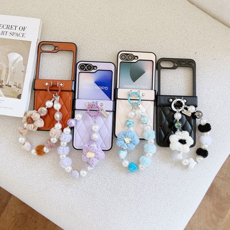Strap Case Floral Phone|With Floral Chain – Black|With Floral Chain – Dark Brown|With Floral Chain – Off-White|With Floral Chain – Purple|Huawei P50 Pocket|Huawei Pocket 2|Oppo Find N2 Flip|Oppo Find N3 Flip|Samsung Z Flip3|Samsung Z Flip4|Samsung Z Flip5