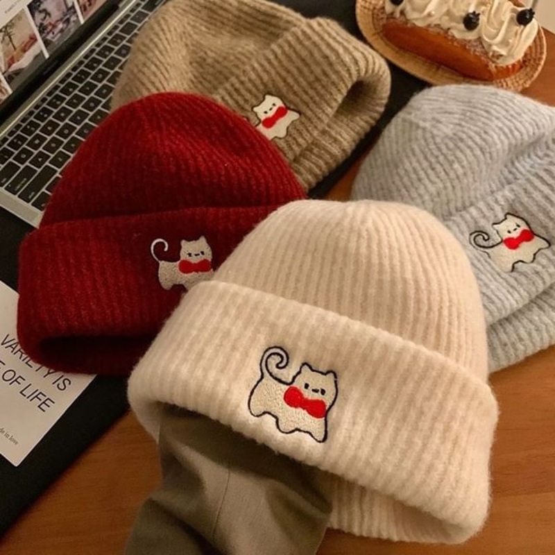 Beanie Knit Cat Embroidered|Black|Gray|Khaki|Off-White|Wine Red|M