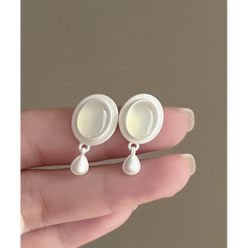 Water Brief Metal White Drop Earrings Tassel