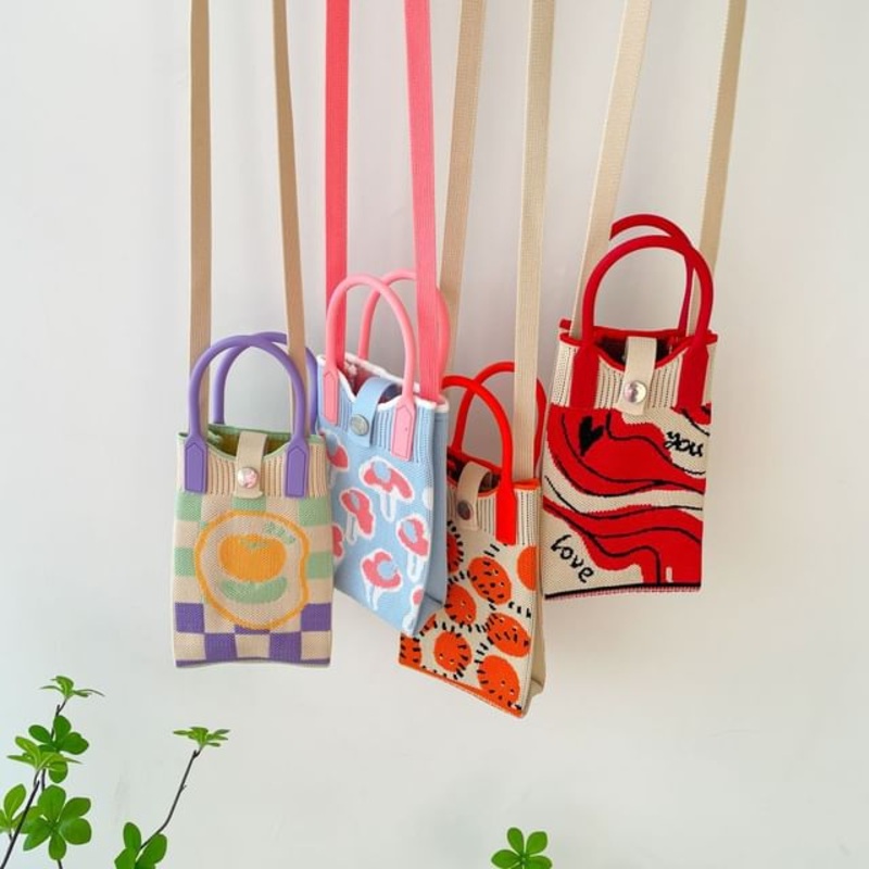 Handle Knit Crossbody Bag Top|SJ020 – Beige & Tangerine|SJ021 – Beige & Red|SJ022 – Beige & Purple|SJ023 – Blue & Pink|One Size