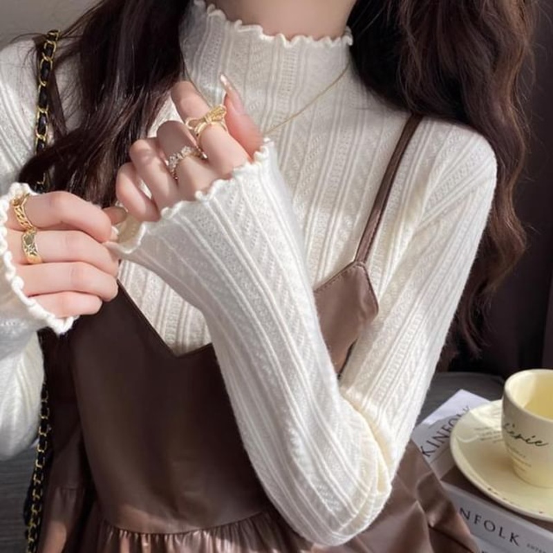 Edge Knit Long-Sleeve Lettuce Mock Neck Top Plain