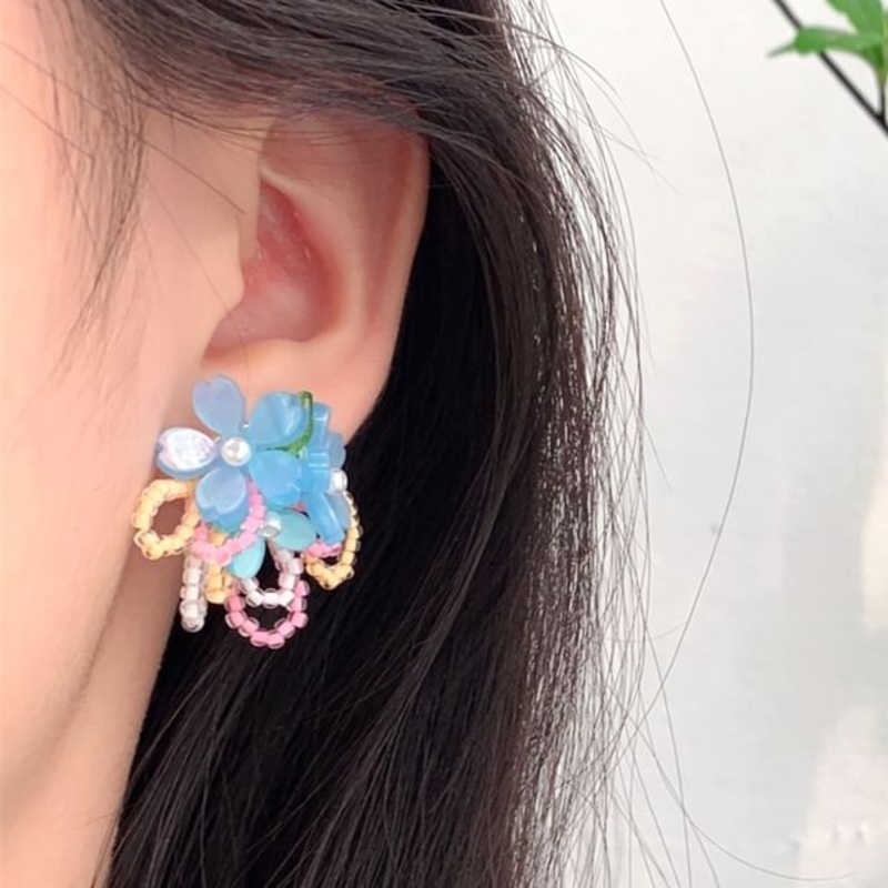 Flower Faux Pearl Beaded Ear Stud / Clip-On Earring