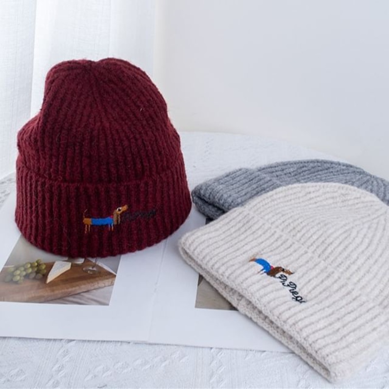 Knit Embroidered Beanie Dog|Beige|Black|Dark Gray|Khaki|Light Blue|Light Gray|Pink|Wine Red|One Size