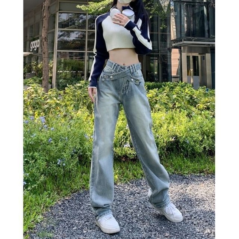 Mid Washed Rise Loose Jeans Fit