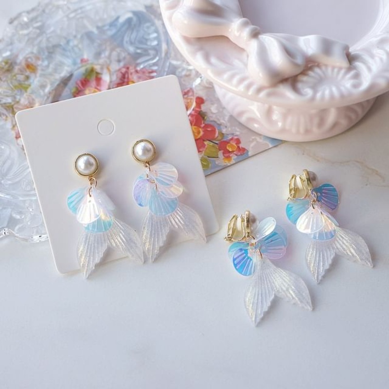 / Tail Drop Pearl Mermaid Clip-On Earring Faux