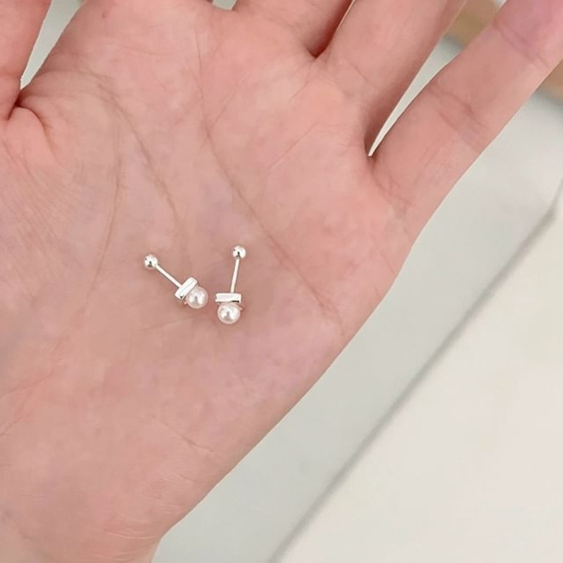 Faux Stud Pearl Ear