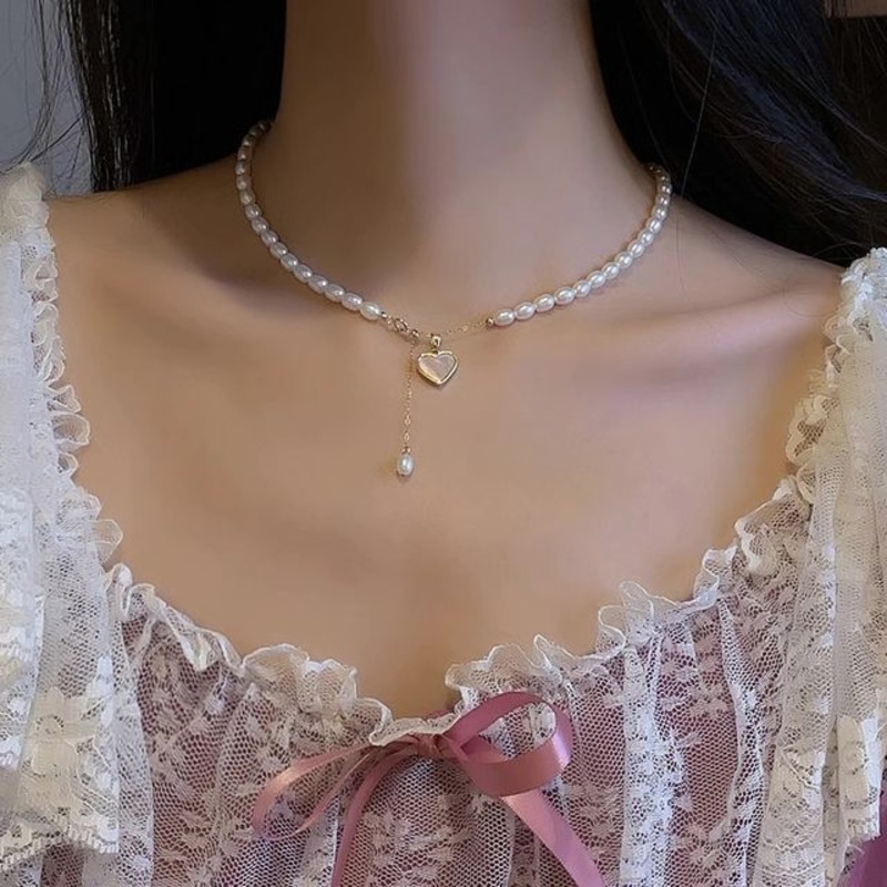 Pearl Shell Pendant Choker Heart Faux