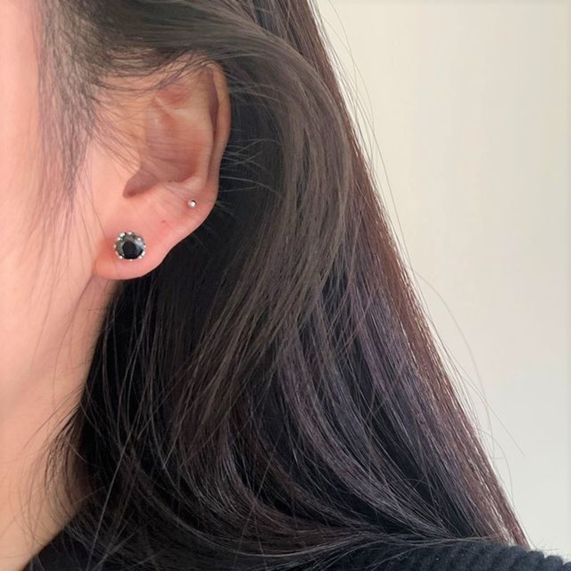 Stud Rhinestone Ear