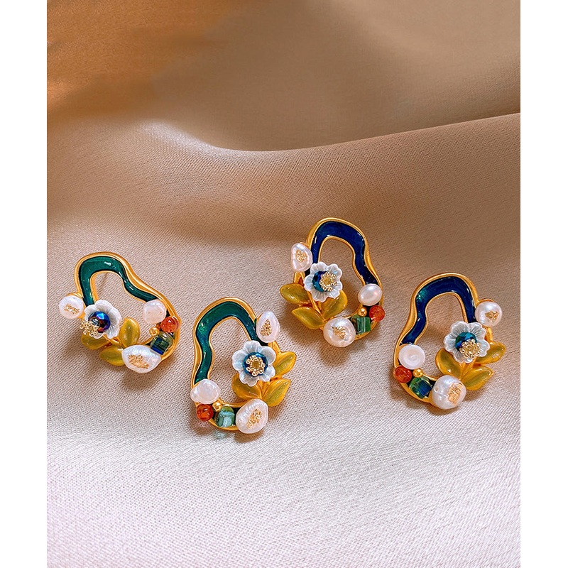 Floral Pearl Blackish Stylish Stud Earrings Overgild Copper Green
