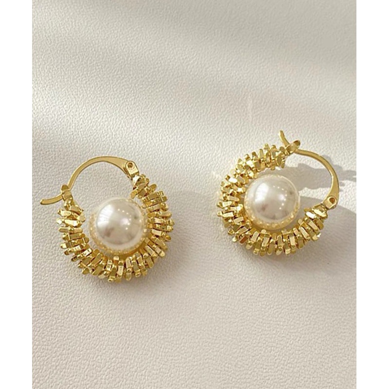 Vogue Gold Copper Alloy Asymmetrical Pearl Hoop Earrings WH049