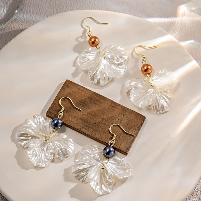 Faux Pearl Shell Drop Earring|1 Pair – E6057-1 – Champagne|1 Pair – E6057-2 – Gray|One Size