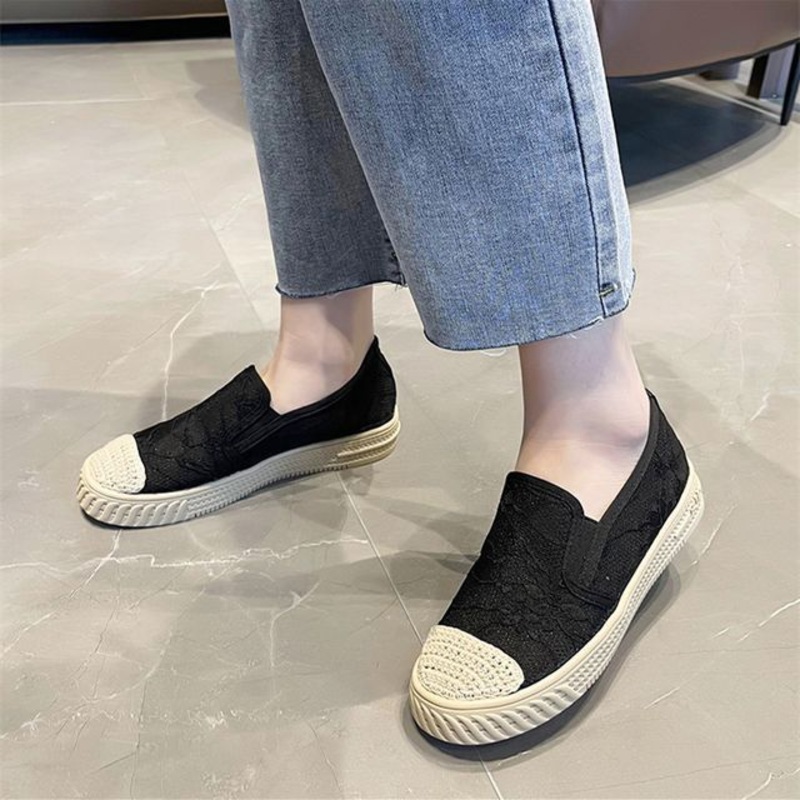 Espadrille Slip-Ons|One Size Smaller – Black|One Size Smaller – Off-White|35|36|37|38|39|40