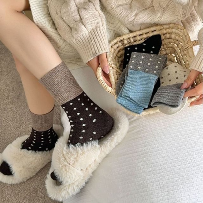 Dotted Short Socks|Blue Cuff – Gray|Gray Cuff – Black|Gray Cuff – Off-White|Khaki Cuff – Dark Brown|Pink Cuff – Navy Blue|One Size